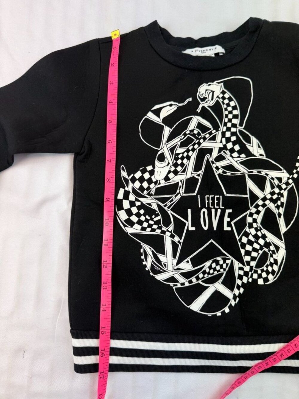 Givenchy Kids "I Feel Love" Checkerboard Snake Sweatshirt Size 6 - Picture 8 of 8